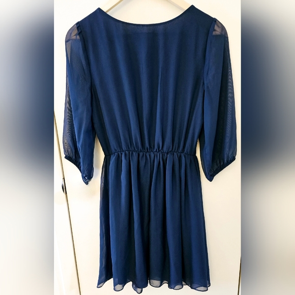 I.N. San Francisco Long Sleeve Midi dress - Picture 2 of 9